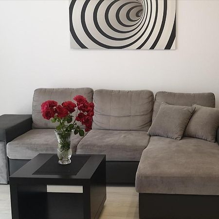 Apartament Na Malczewskiego Miedzyrzecz Exterior photo